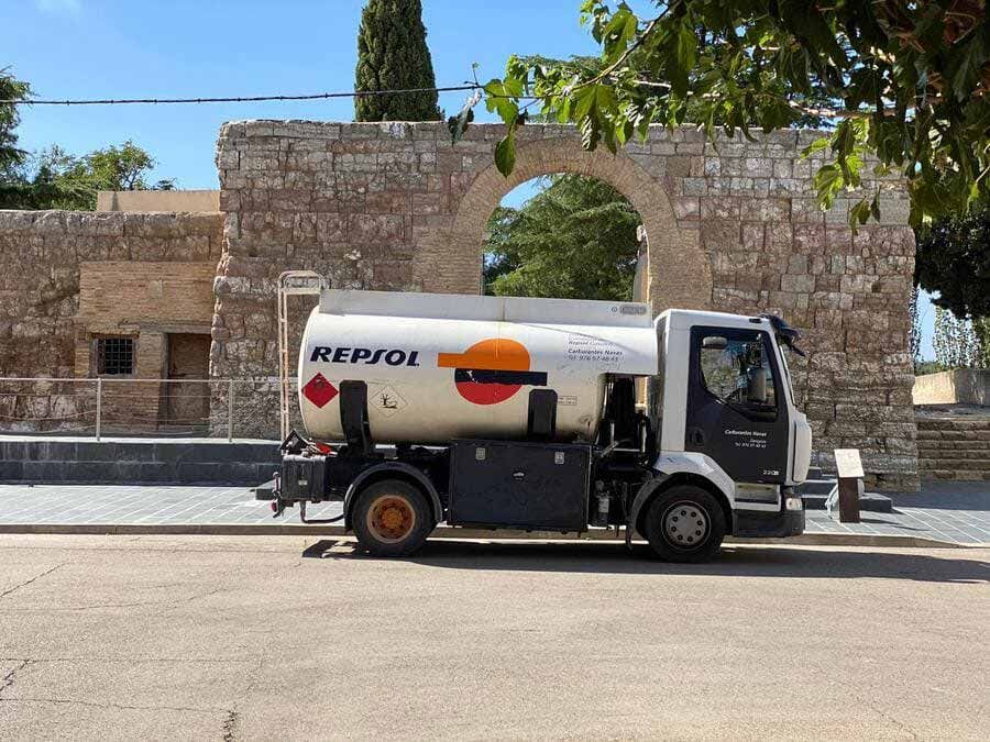 Carburantes Navas camión cisterna